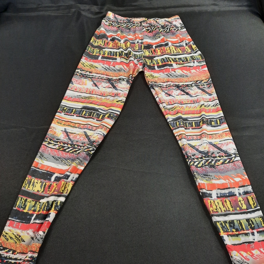 Size S / M Shosha Multicolored Abstract Print Leggings